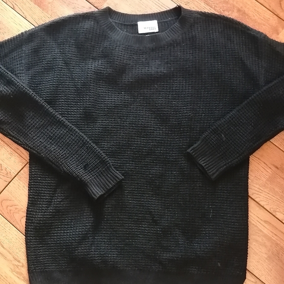 PRICE DROP! Aritzia Isabelli Sweater - Picture 1 of 6